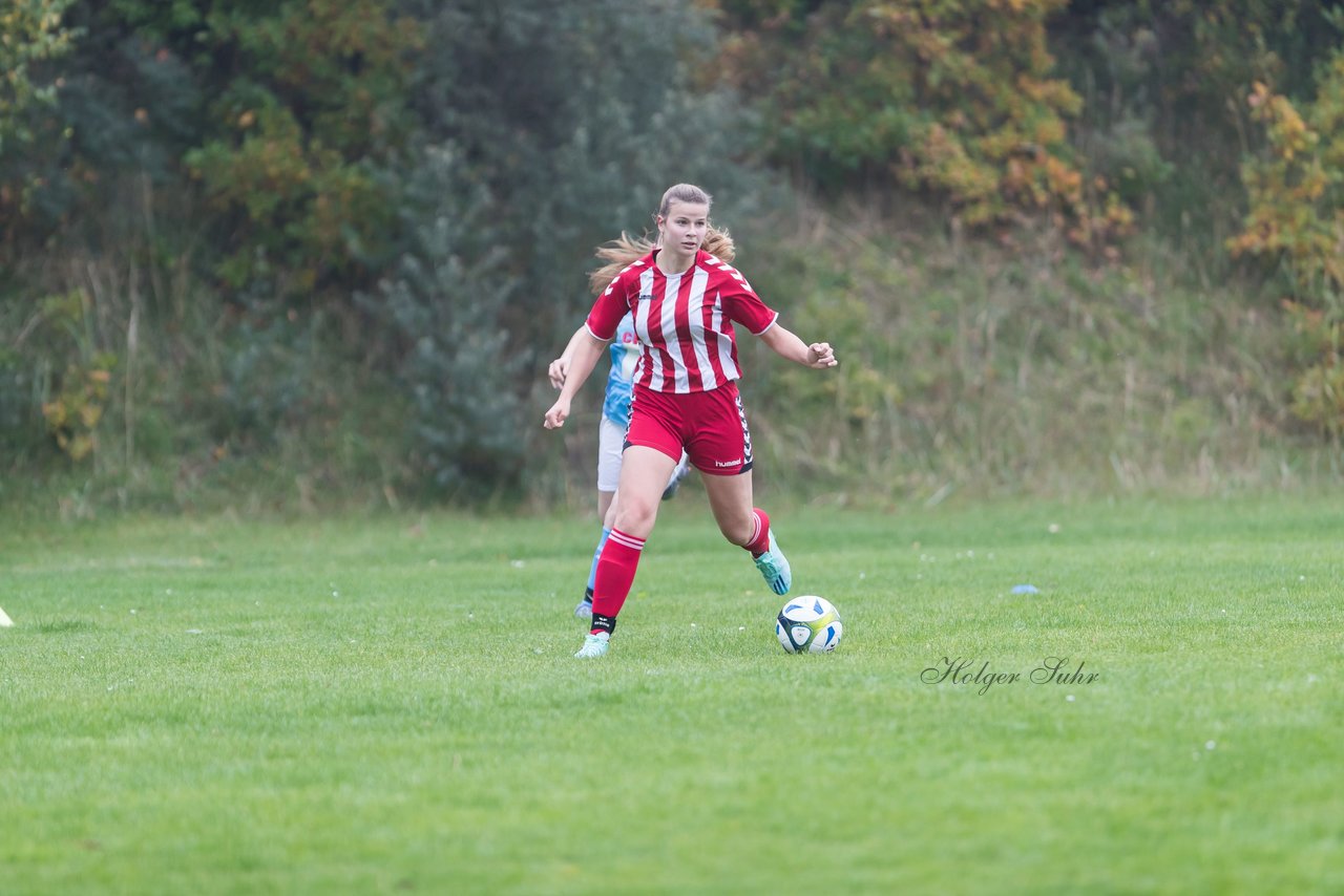 Bild 133 - wBJ TuS Tensfeld - SV Fortuna St. Juergen